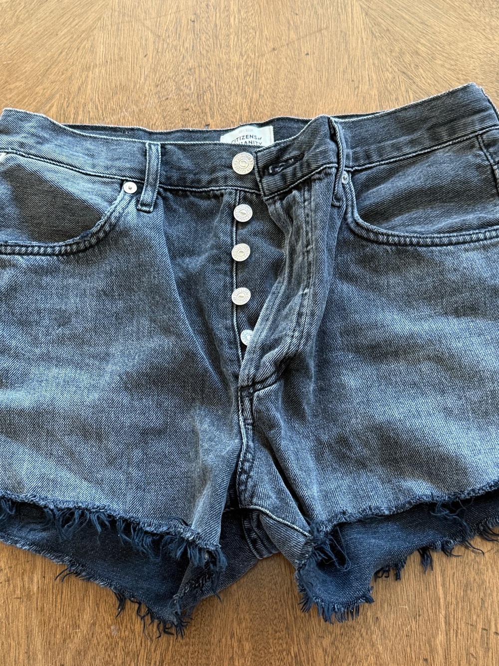 Citizens Of Humanity Premium Vintage Button-fly Cutoff Shorts. Size 26.